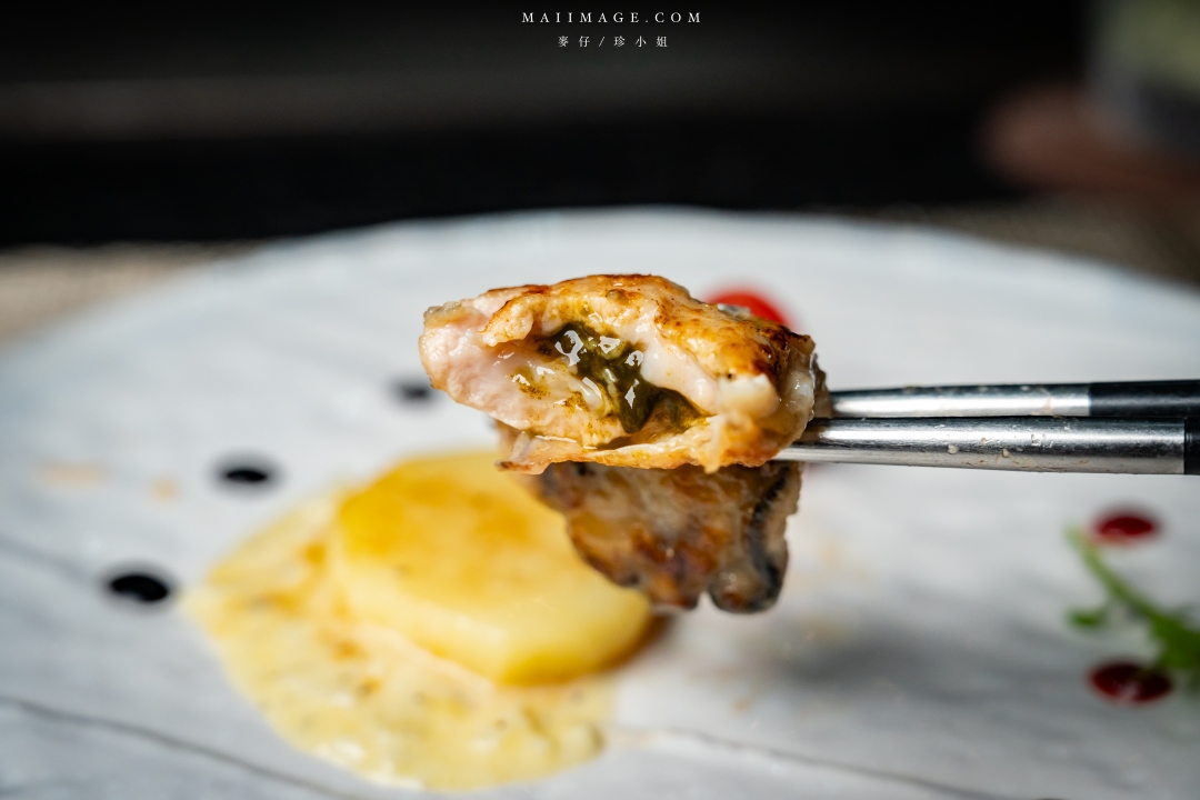 【桃園中壢美食】粋 割烹鐵板燒～隱身在二樓的全預約制無菜單鐵板燒，一個價位可以享受海陸雙主餐。老闆用料不手軟價格又實惠。中壢頂級鐵板燒推薦、中壢約會餐廳推薦