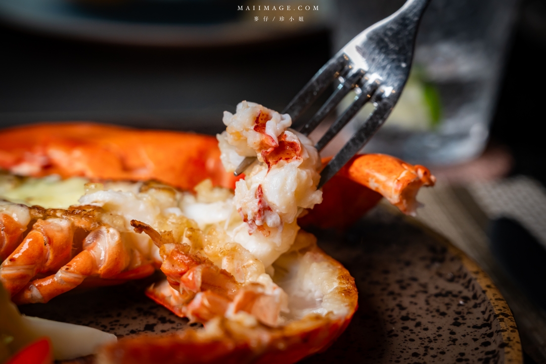 【桃園中壢美食】粋 割烹鐵板燒～隱身在二樓的全預約制無菜單鐵板燒，一個價位可以享受海陸雙主餐。老闆用料不手軟價格又實惠。中壢頂級鐵板燒推薦、中壢約會餐廳推薦