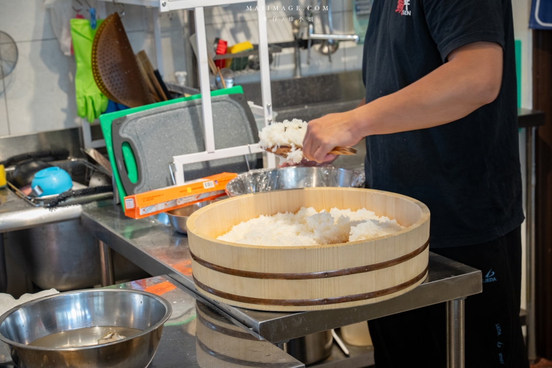 【三峽美食】鯓丼～三峽老街必訪的刺身丼飯專賣店！不只生魚片強他們的關東煮跟丼飯也夠水準。