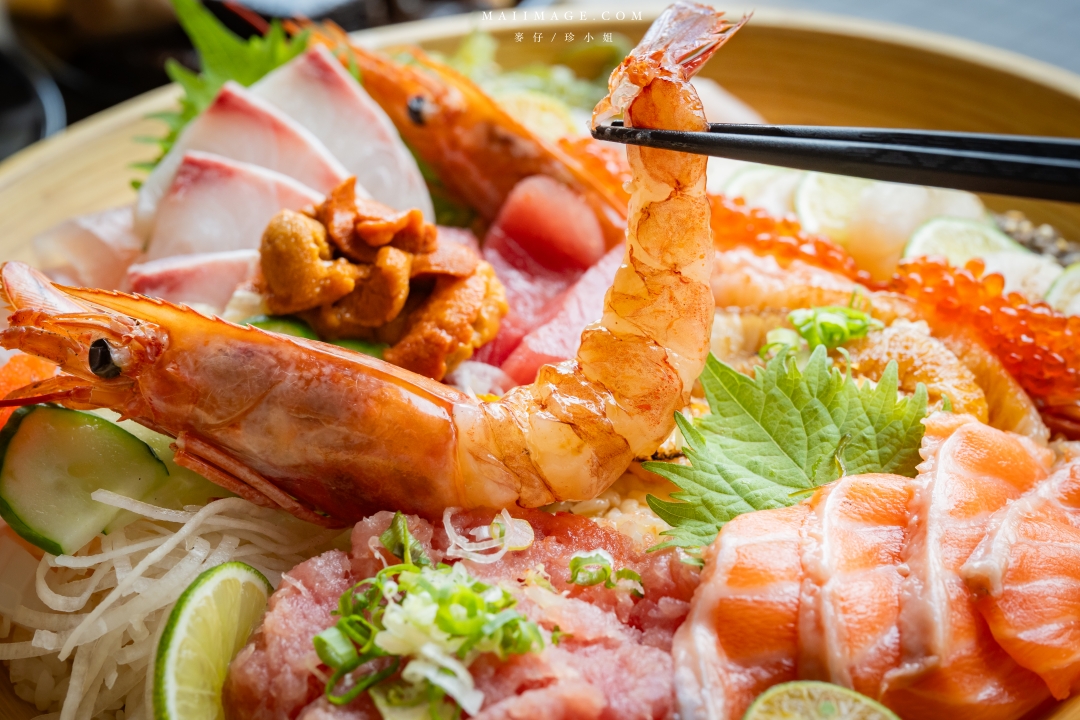 【三峽美食】鯓丼～三峽老街必訪的刺身丼飯專賣店！不只生魚片強他們的關東煮跟丼飯也夠水準。