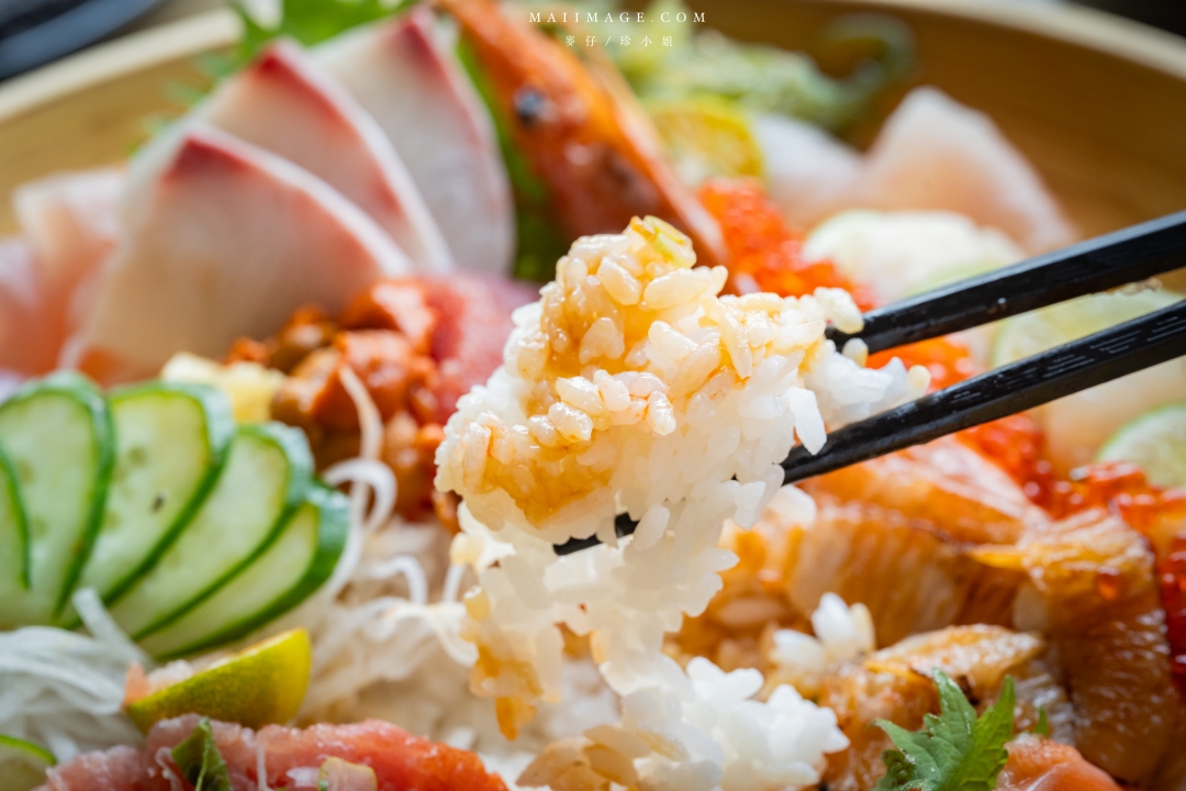 【三峽美食】鯓丼～三峽老街必訪的刺身丼飯專賣店！不只生魚片強他們的關東煮跟丼飯也夠水準。