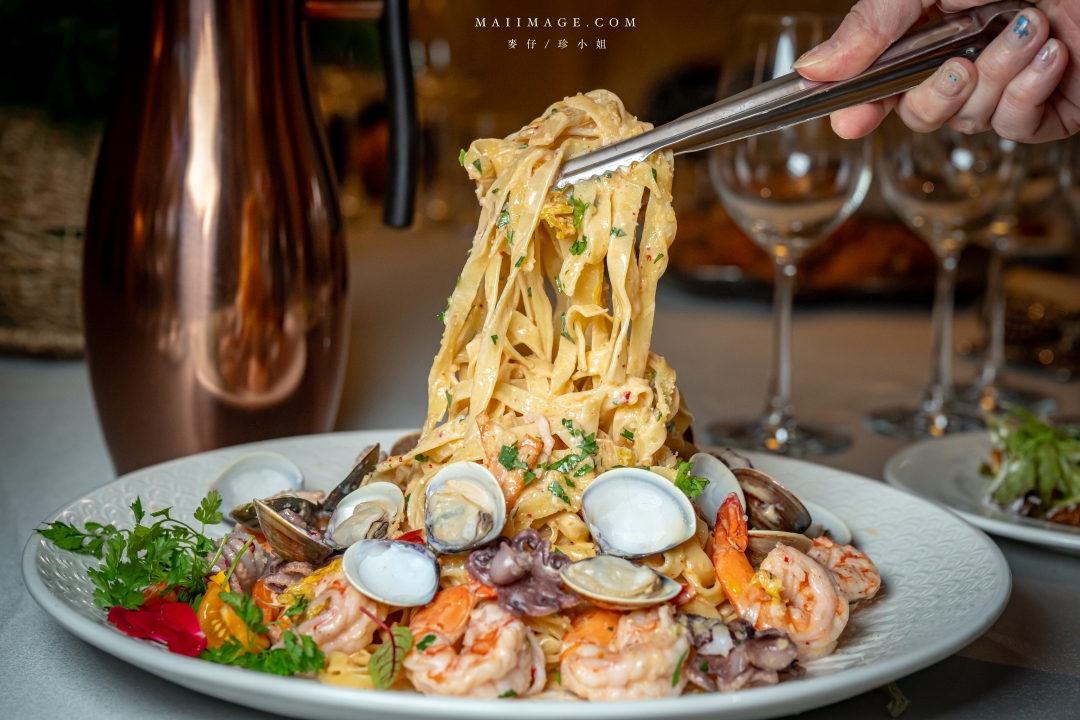 【台北美食】Anju Taipei～台北信義區最新開幕韓式餐酒館！台北101正對面聖誕節跨年約會餐廳推薦、捷運台北101站美食