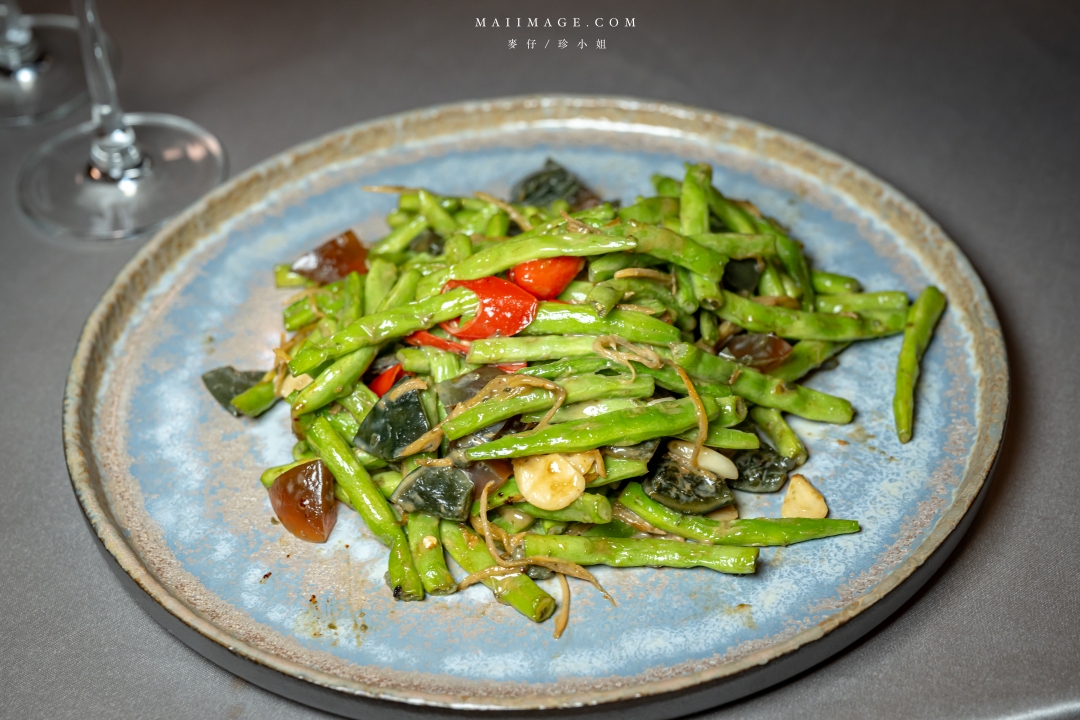 【台北美食】Anju Taipei～台北信義區最新開幕韓式餐酒館！台北101正對面聖誕節跨年約會餐廳推薦、捷運台北101站美食