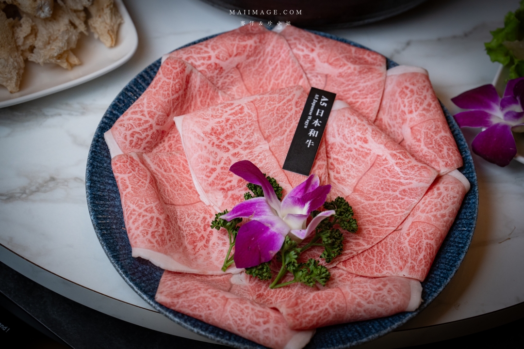 【台北美食】君曜雞湯～台北信義區也有頂級的黃金竹笙雞湯、台北101捷運美食