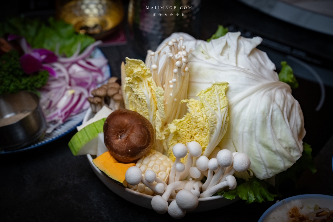 【台北美食】君曜雞湯~台北信義區也有頂級的黃金竹笙雞湯、台北101捷運美食 【台北美食】君曜雞湯~台北信義區也有頂級的黃金竹笙雞湯、台北101捷運美食