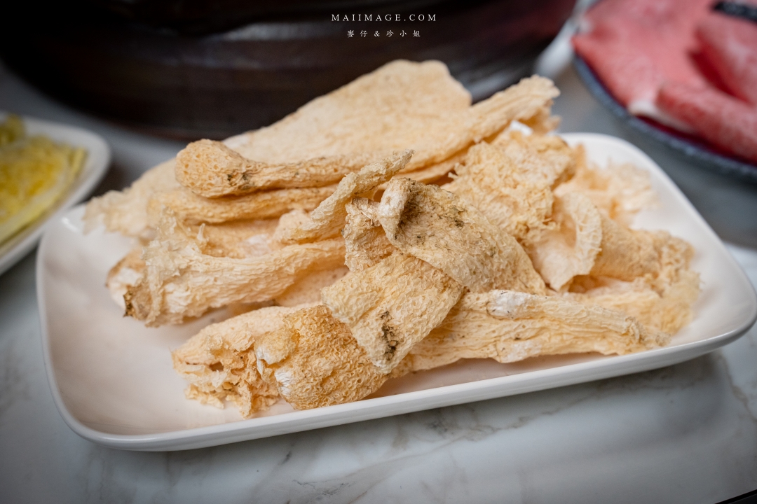 【台北美食】君曜雞湯~台北信義區也有頂級的黃金竹笙雞湯、台北101捷運美食 【台北美食】君曜雞湯~台北信義區也有頂級的黃金竹笙雞湯、台北101捷運美食