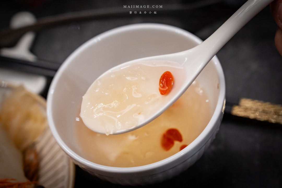 【台北美食】君曜雞湯~台北信義區也有頂級的黃金竹笙雞湯、台北101捷運美食 【台北美食】君曜雞湯~台北信義區也有頂級的黃金竹笙雞湯、台北101捷運美食