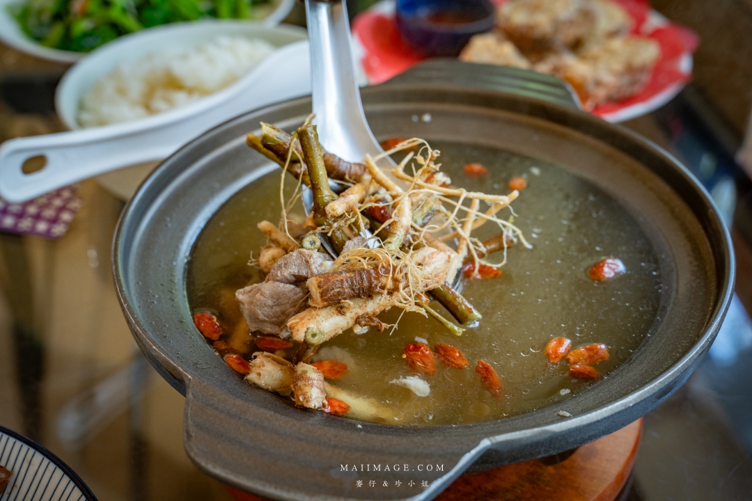 【嘉義美食】佳鶯風味餐～嘉義中埔阿母ㄟ手路菜，嘉義古早味餐廳推薦，網路高評價的古早味料理！必點苦茶油G、三杯芋仔蕃薯、古早味肉捲