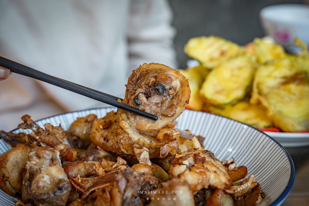 【嘉義美食】佳鶯風味餐～嘉義中埔阿母ㄟ手路菜，嘉義古早味餐廳推薦，網路高評價的古早味料理！必點苦茶油G、三杯芋仔蕃薯、古早味肉捲