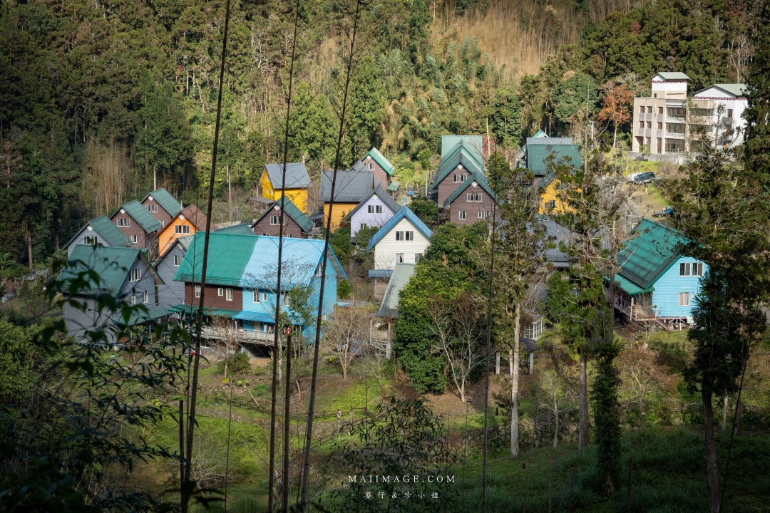 【嘉義散策】嘉義阿里山兩天一夜行程懶人包~ 台版合掌村『得恩亞納社區』、佳鶯風味餐館、井頂咖啡莊園茗茶、觀音瀑布、公興森態園區、奮起湖 【嘉義散策】嘉義阿里山兩天一夜行程懶人包~ 台版合掌村『得恩亞納社區』、佳鶯風味餐館、井頂咖啡莊園茗茶、觀音瀑布、公興森態園區、奮起湖