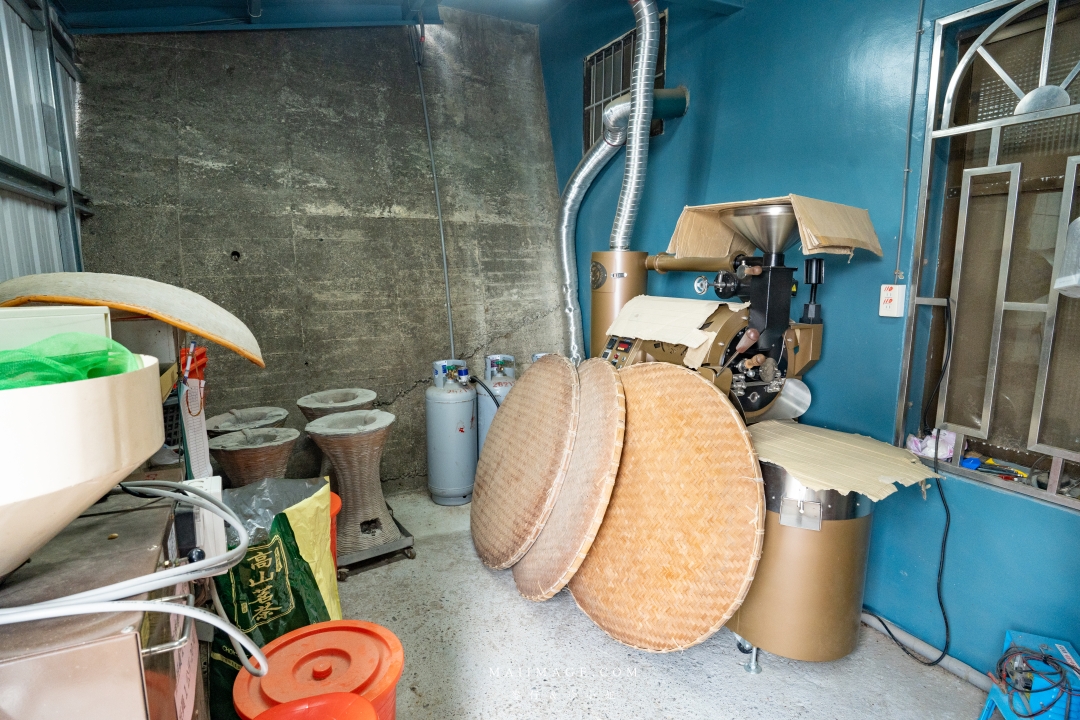 【嘉義散策】嘉義阿里山兩天一夜行程懶人包~ 台版合掌村『得恩亞納社區』、佳鶯風味餐館、井頂咖啡莊園茗茶、觀音瀑布、公興森態園區、奮起湖 【嘉義散策】嘉義阿里山兩天一夜行程懶人包~ 台版合掌村『得恩亞納社區』、佳鶯風味餐館、井頂咖啡莊園茗茶、觀音瀑布、公興森態園區、奮起湖