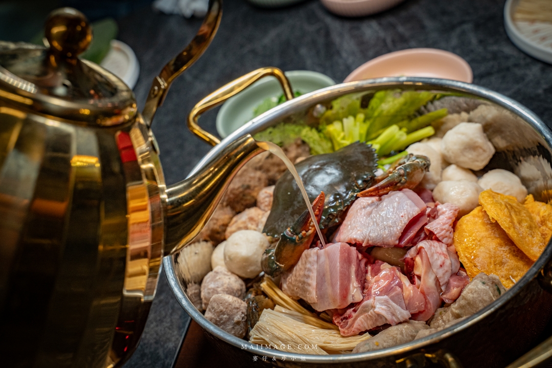 【台北美食】老撈麻辣鍋-順天外科醫院大稻埕店|AI教父黃仁勳麻辣鍋愛店,二店在大稻埕迪化街插旗!大同區美食推薦 【台北美食】老撈麻辣鍋-順天外科醫院大稻埕店|AI教父黃仁勳麻辣鍋愛店,二店在大稻埕迪化街插旗!大同區美食推薦