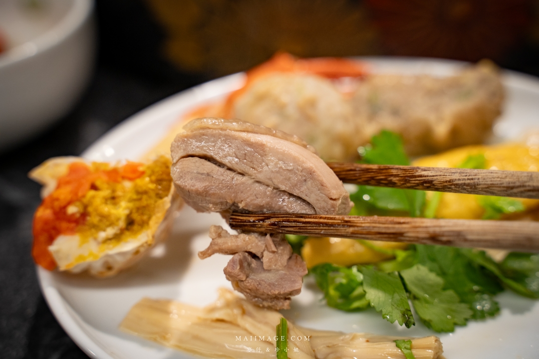 【台北美食】老撈麻辣鍋-順天外科醫院大稻埕店|AI教父黃仁勳麻辣鍋愛店,二店在大稻埕迪化街插旗!大同區美食推薦 【台北美食】老撈麻辣鍋-順天外科醫院大稻埕店|AI教父黃仁勳麻辣鍋愛店,二店在大稻埕迪化街插旗!大同區美食推薦