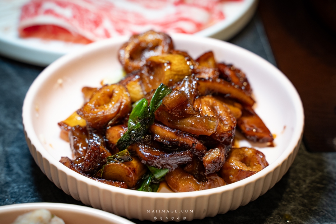 【台北美食】老撈麻辣鍋-順天外科醫院大稻埕店|AI教父黃仁勳麻辣鍋愛店,二店在大稻埕迪化街插旗!大同區美食推薦 【台北美食】老撈麻辣鍋-順天外科醫院大稻埕店|AI教父黃仁勳麻辣鍋愛店,二店在大稻埕迪化街插旗!大同區美食推薦