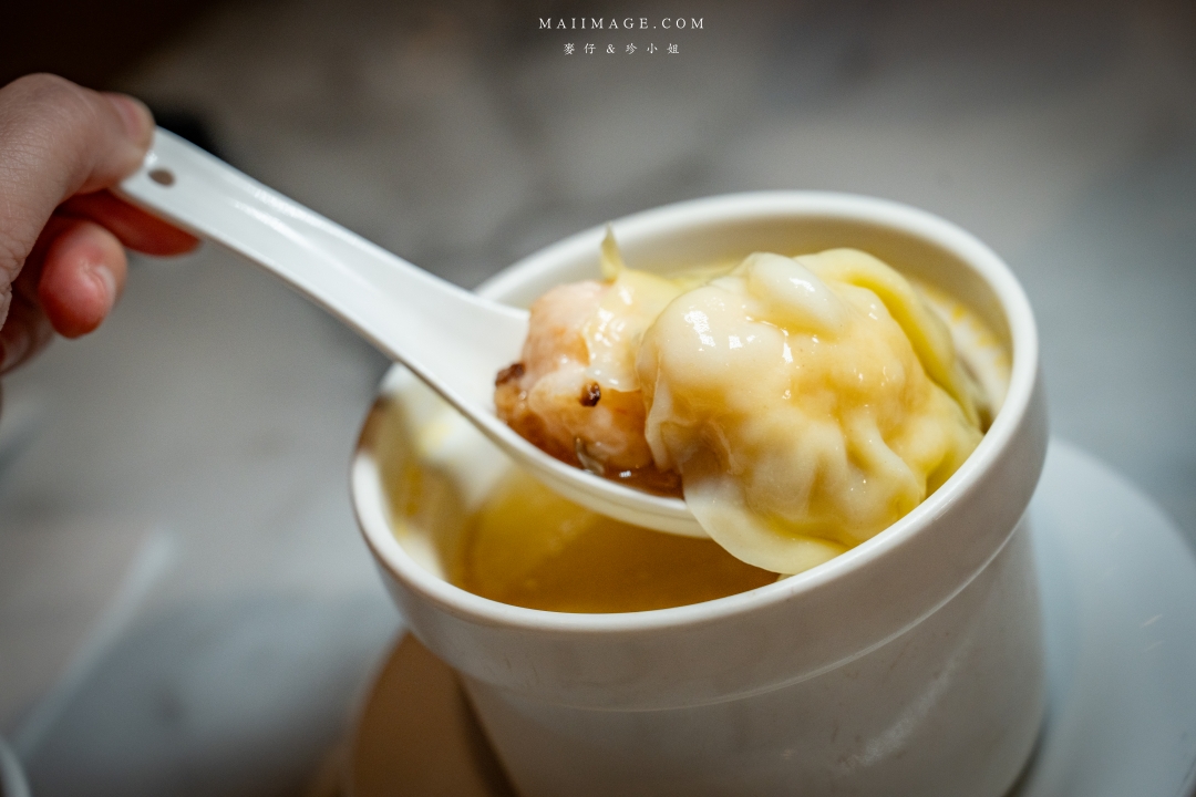 【桃園美食】檀島香港餐廳～來這吃停車免費，老闆請你吃港式茶餐廳！大江購物中心必吃美食、青埔美食推薦