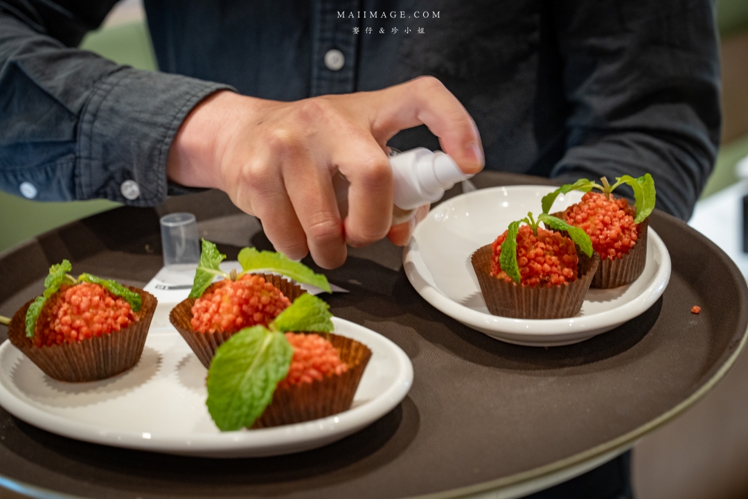 【桃園美食】檀島香港餐廳～來這吃停車免費，老闆請你吃港式茶餐廳！大江購物中心必吃美食、青埔美食推薦