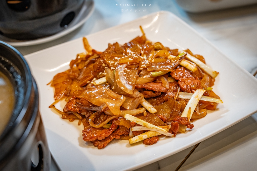 【桃園美食】檀島香港餐廳～來這吃停車免費，老闆請你吃港式茶餐廳！大江購物中心必吃美食、青埔美食推薦