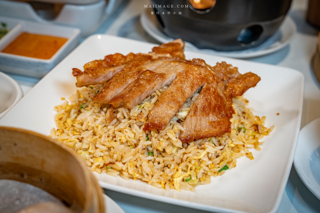 【桃園美食】檀島香港餐廳～來這吃停車免費，老闆請你吃港式茶餐廳！大江購物中心必吃美食、青埔美食推薦