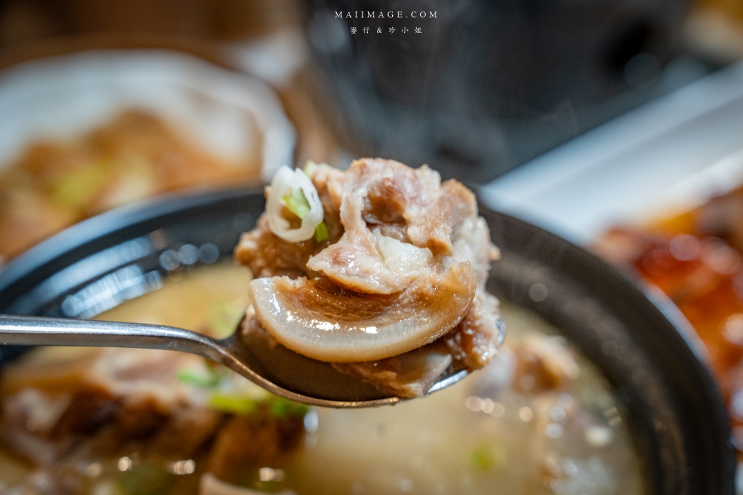【桃園美食】檀島香港餐廳～來這吃停車免費，老闆請你吃港式茶餐廳！大江購物中心必吃美食、青埔美食推薦