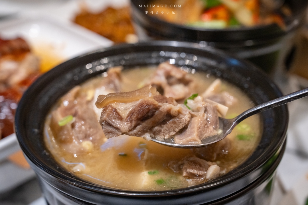 【桃園美食】檀島香港餐廳～來這吃停車免費，老闆請你吃港式茶餐廳！大江購物中心必吃美食、青埔美食推薦