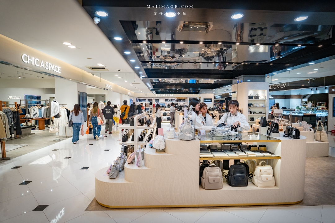 2026大江購物中心～2026的賀歲新面貌『大江南北東西市 萬馬奔騰賀新春』，全國獨家！全年免費停車，大江才是真正的桃園之光！桃園最推薦的購物中心就在大江。