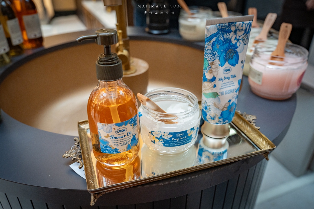 2026大江購物中心～2026的賀歲新面貌『大江南北東西市 萬馬奔騰賀新春』，全國獨家！全年免費停車，大江才是真正的桃園之光！桃園最推薦的購物中心就在大江。