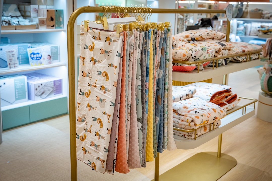 2026大江購物中心～2026的賀歲新面貌『大江南北東西市 萬馬奔騰賀新春』，全國獨家！全年免費停車，大江才是真正的桃園之光！桃園最推薦的購物中心就在大江。