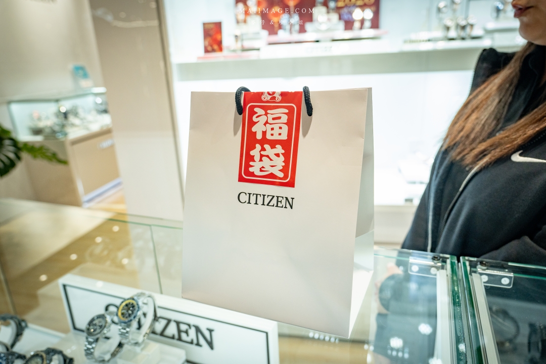 2026大江購物中心～2026的賀歲新面貌『大江南北東西市 萬馬奔騰賀新春』，全國獨家！全年免費停車，大江才是真正的桃園之光！桃園最推薦的購物中心就在大江。