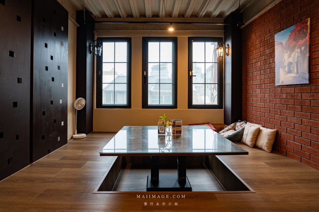 【苗栗美食】啡常美好～苗栗苑裡必訪氣氛咖啡館！百年老宅搖身一變的氣氛咖啡館，餐點水準高選擇多元，手沖精品咖啡必點。啡常美好評價、苑裡老街必吃、寵物友善咖啡廳、苗栗聚餐首選