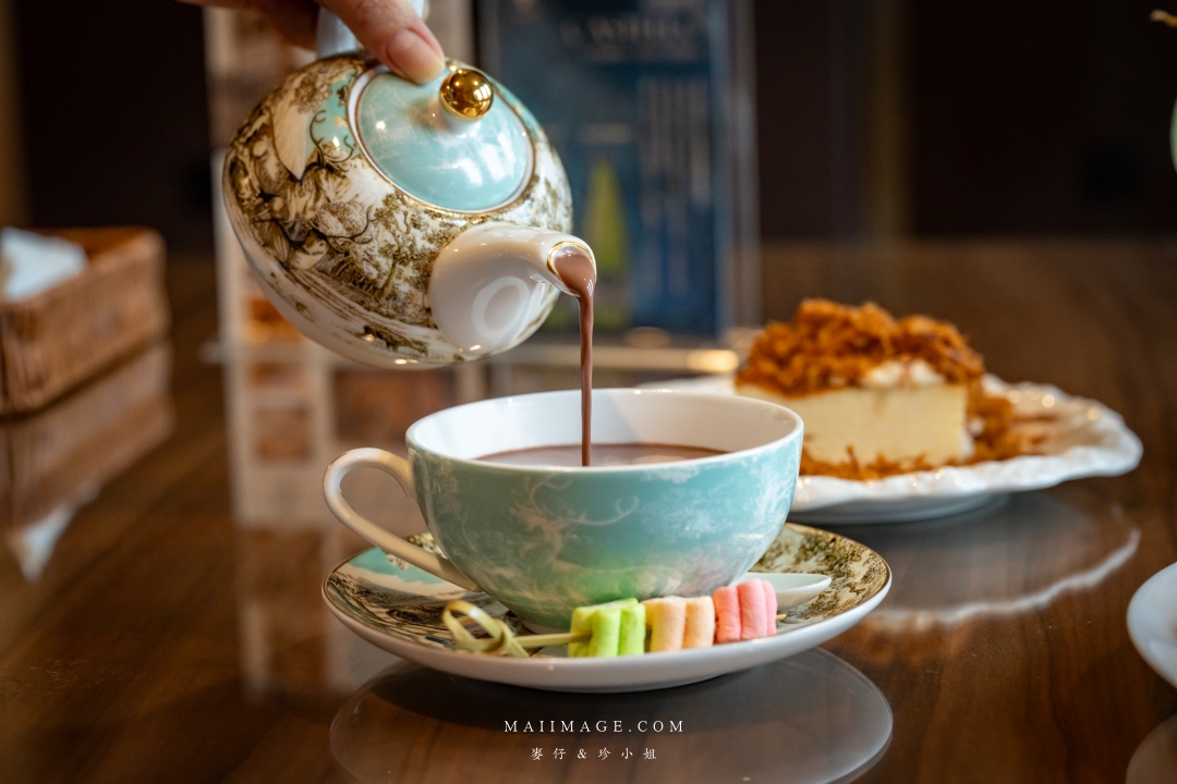 【苗栗美食】啡常美好～苗栗苑裡必訪氣氛咖啡館！百年老宅搖身一變的氣氛咖啡館，餐點水準高選擇多元，手沖精品咖啡必點。啡常美好評價、苑裡老街必吃、寵物友善咖啡廳、苗栗聚餐首選