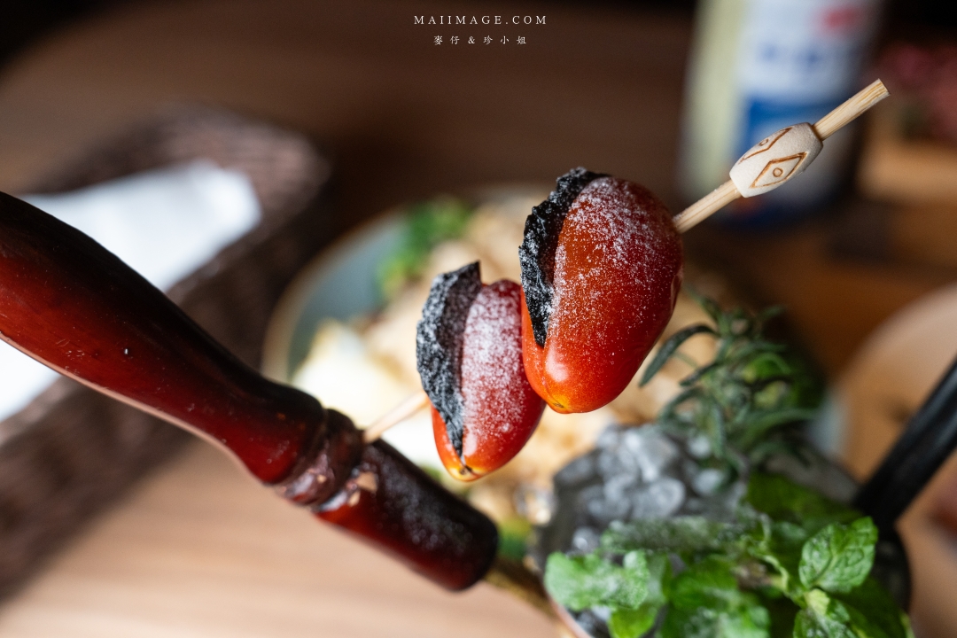 【台北美食】RAY DARTS Taipei Bar～網路評論破千則分數高達4.9顆星的飛鏢酒吧！調酒選擇多又很有梗，西門町酒吧推薦。