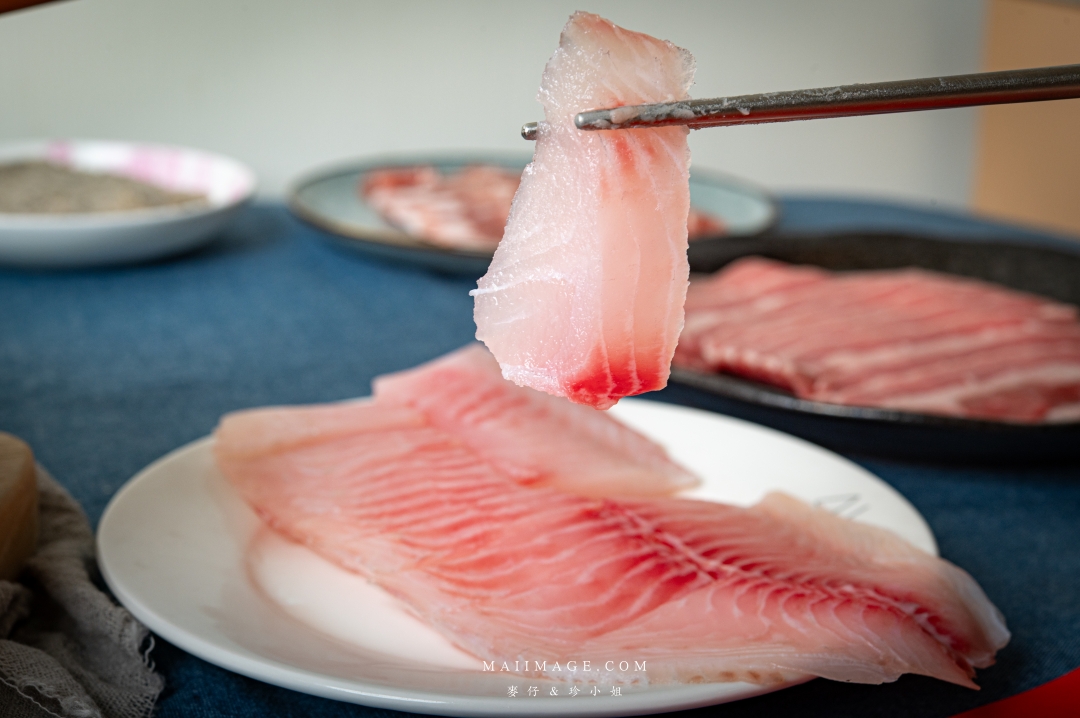 【2026年菜推薦】這一鍋馬馳萬象圍爐年菜~在家享受餐廳級圍爐饗宴、湯底與精緻食材一次搞定、A5和牛輕鬆享用,讓年味與幸福感同時升溫 【2026年菜推薦】這一鍋馬馳萬象圍爐年菜~在家享受餐廳級圍爐饗宴、湯底與精緻食材一次搞定、A5和牛輕鬆享用,讓年味與幸福感同時升溫