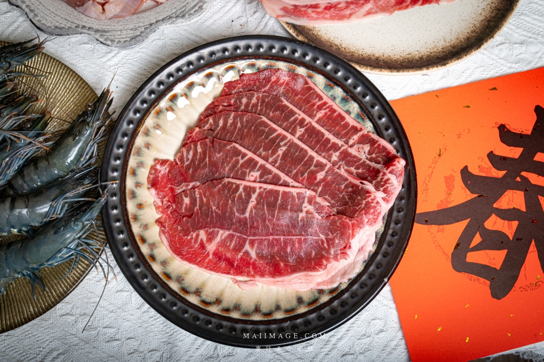 【2026年菜推薦】這一鍋馬馳萬象圍爐年菜~在家享受餐廳級圍爐饗宴、湯底與精緻食材一次搞定、A5和牛輕鬆享用,讓年味與幸福感同時升溫 【2026年菜推薦】這一鍋馬馳萬象圍爐年菜~在家享受餐廳級圍爐饗宴、湯底與精緻食材一次搞定、A5和牛輕鬆享用,讓年味與幸福感同時升溫