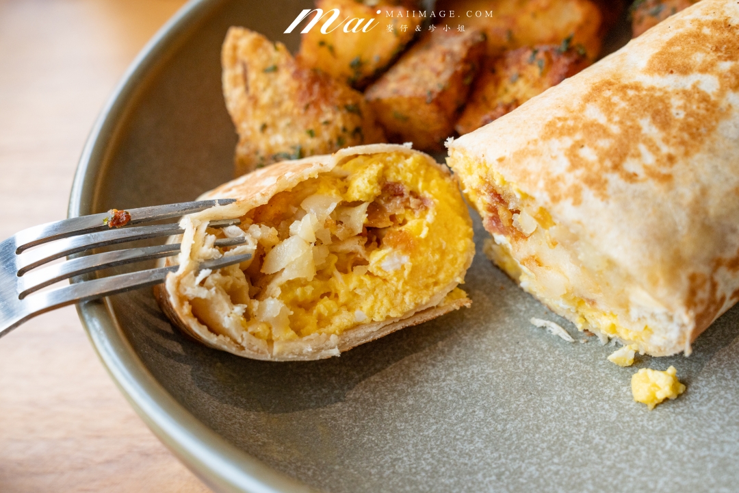 【曼谷咖啡推薦】Milk & Honey Bangkok～2026曼谷咖啡館推薦，免費Wifi跟插座還不限時！BTS帕卡儂站 Phra Khanong咖啡推薦