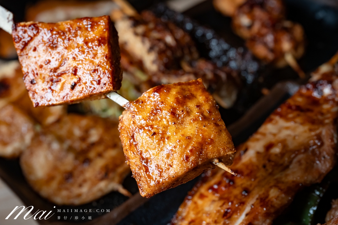 【新莊美食】柒息地串燒居酒屋 新莊中華店~狂賀11週年慶!新北最超值串燒居酒屋,必點經典神醬燒系列,每串最低只要19元起!新莊聚餐首選。捷運幸福站美食推薦 【新莊美食】柒息地串燒居酒屋 新莊中華店~狂賀11週年慶!新北最超值串燒居酒屋,必點經典神醬燒系列,每串最低只要19元起!新莊聚餐首選。捷運幸福站美食推薦