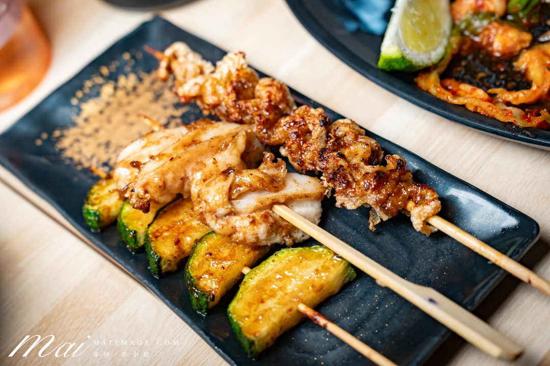 【新莊美食】柒息地串燒居酒屋 新莊中華店～狂賀11週年慶！新北最超值串燒居酒屋，必點經典神醬燒系列，每串最低只要19元起！新莊聚餐首選。捷運幸福站美食推薦