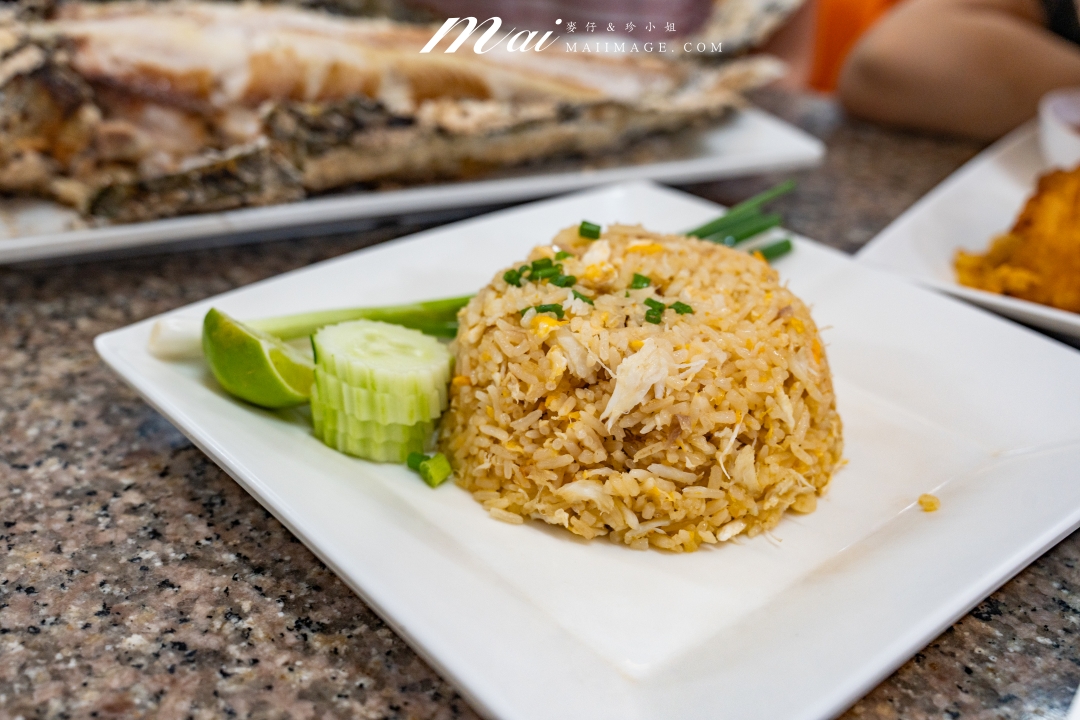 【泰國大城美食】蝦市場kung phuean praew～泰國大城區Ayutthaya必吃泰國蝦餐廳，在地人也排隊的炭烤大蝦，現點現烤大隻又划算！