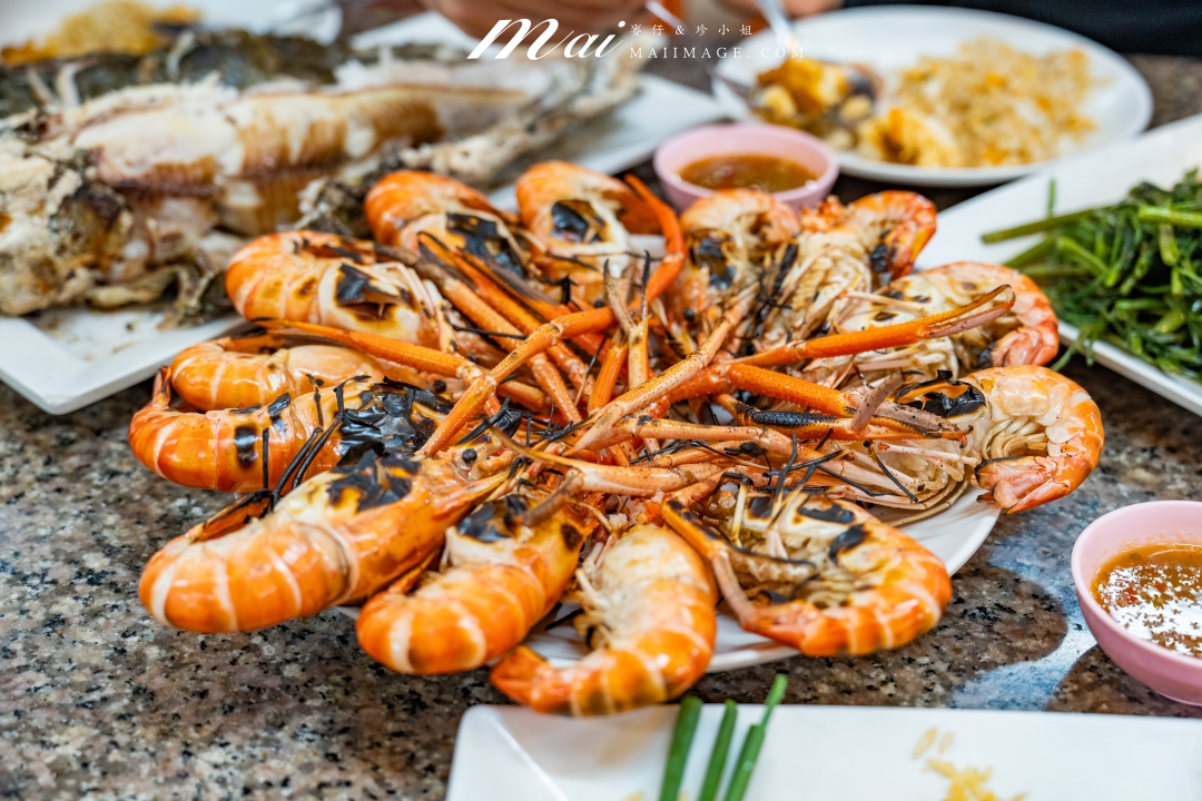 【泰國大城美食】蝦市場kung phuean praew～泰國大城區Ayutthaya必吃泰國蝦餐廳，在地人也排隊的炭烤大蝦，現點現烤大隻又划算！