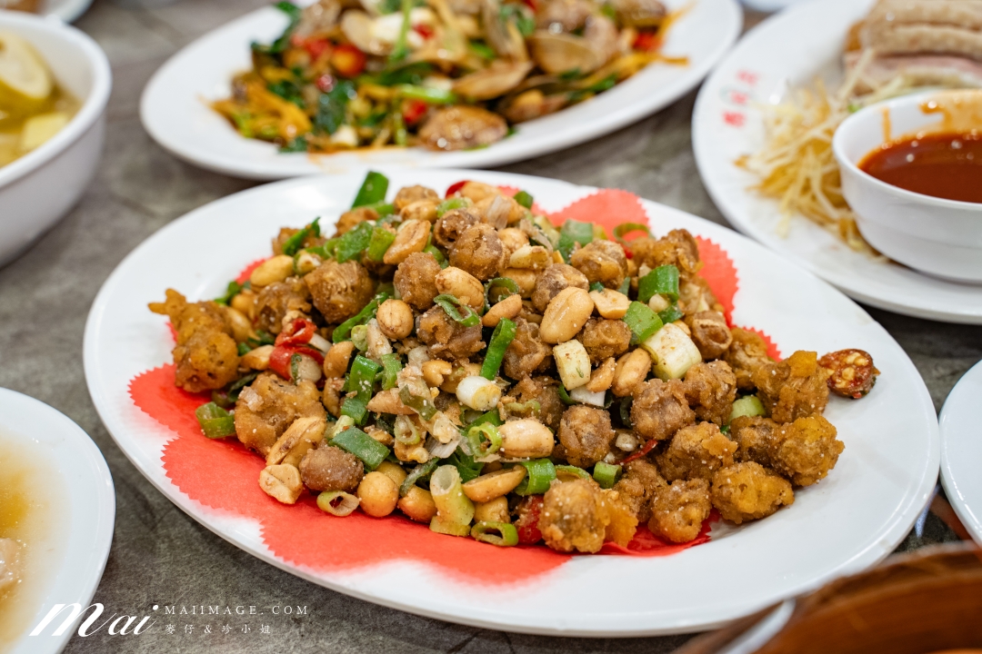 【台北美食】鵝肉城活海鮮~從路邊攤做到三層樓的老字號海鮮餐廳,必點鵝肉、蚵仔酥、三杯中卷!台北中山區美食推薦、遼寧夜市美食 【台北美食】鵝肉城活海鮮~從路邊攤做到三層樓的老字號海鮮餐廳,必點鵝肉、蚵仔酥、三杯中卷!台北中山區美食推薦、遼寧夜市美食