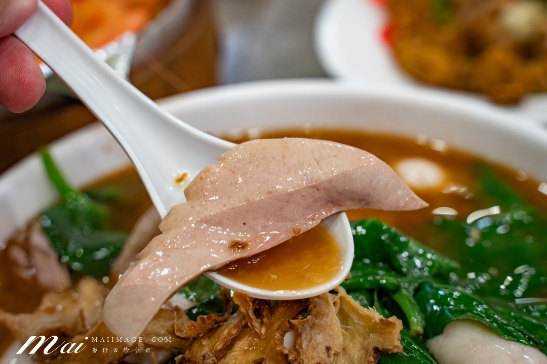 【台北美食】鵝肉城活海鮮~從路邊攤做到三層樓的老字號海鮮餐廳,必點鵝肉、蚵仔酥、三杯中卷!台北中山區美食推薦、遼寧夜市美食 【台北美食】鵝肉城活海鮮~從路邊攤做到三層樓的老字號海鮮餐廳,必點鵝肉、蚵仔酥、三杯中卷!台北中山區美食推薦、遼寧夜市美食