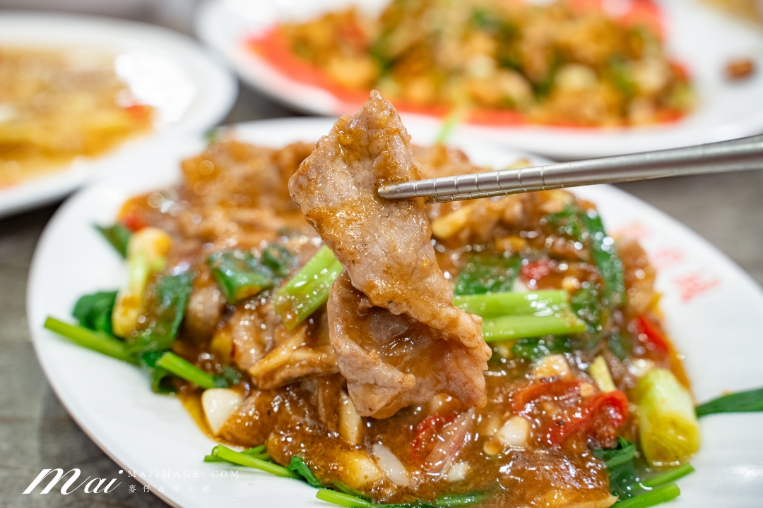 【台北美食】鵝肉城活海鮮~從路邊攤做到三層樓的老字號海鮮餐廳,必點鵝肉、蚵仔酥、三杯中卷!台北中山區美食推薦、遼寧夜市美食 【台北美食】鵝肉城活海鮮~從路邊攤做到三層樓的老字號海鮮餐廳,必點鵝肉、蚵仔酥、三杯中卷!台北中山區美食推薦、遼寧夜市美食