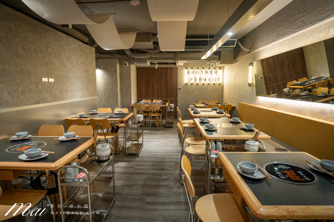 台北大安區美食|滇發哥·雲南臭豆腐火鍋,忠孝敦化站巷弄裡越臭越迷人的深夜火鍋,臭豆腐百香果酸湯鴛鴦鍋必點。台北異國火鍋推薦 台北大安區美食|滇發哥·雲南臭豆腐火鍋,忠孝敦化站巷弄裡越臭越迷人的深夜火鍋,臭豆腐百香果酸湯鴛鴦鍋必點。台北異國火鍋推薦