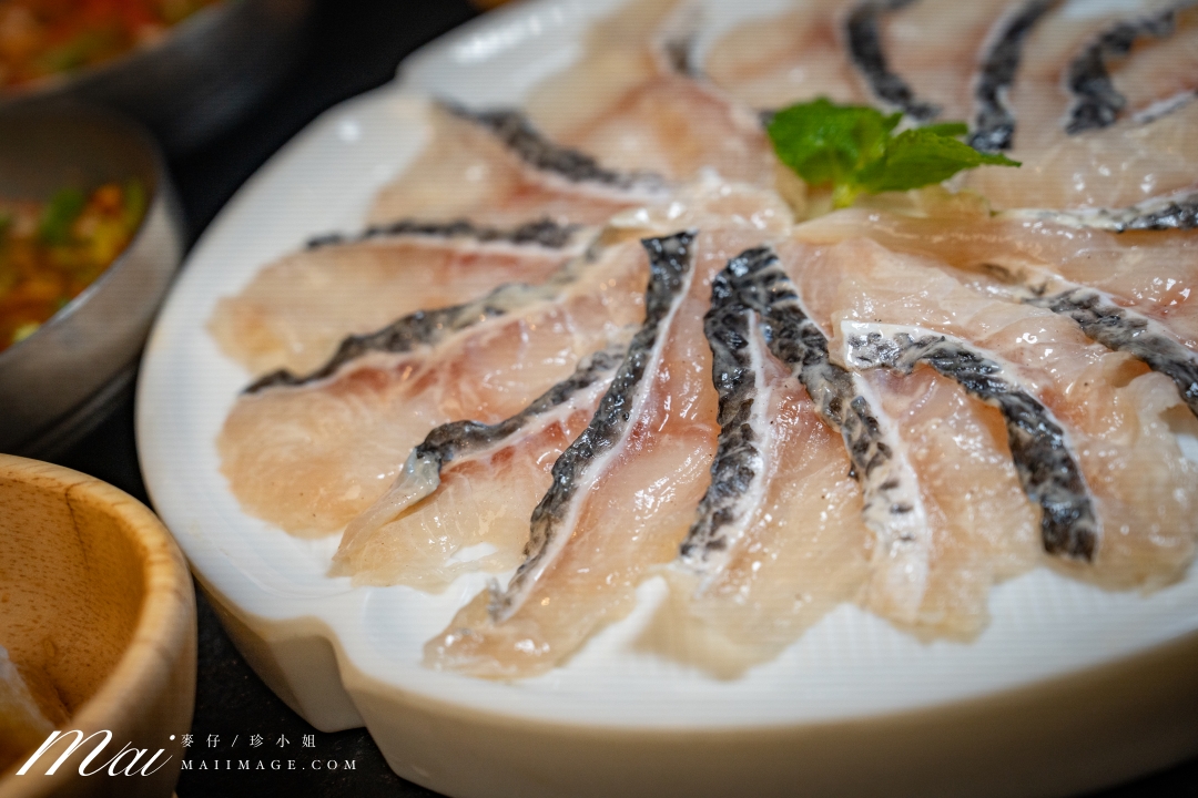 台北大安區美食|滇發哥·雲南臭豆腐火鍋,忠孝敦化站巷弄裡越臭越迷人的深夜火鍋,臭豆腐百香果酸湯鴛鴦鍋必點。台北異國火鍋推薦 台北大安區美食|滇發哥·雲南臭豆腐火鍋,忠孝敦化站巷弄裡越臭越迷人的深夜火鍋,臭豆腐百香果酸湯鴛鴦鍋必點。台北異國火鍋推薦