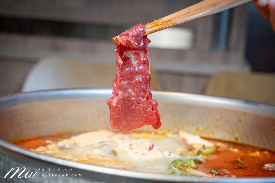 台北大安區美食|滇發哥·雲南臭豆腐火鍋,忠孝敦化站巷弄裡越臭越迷人的深夜火鍋,臭豆腐百香果酸湯鴛鴦鍋必點。台北異國火鍋推薦 台北大安區美食|滇發哥·雲南臭豆腐火鍋,忠孝敦化站巷弄裡越臭越迷人的深夜火鍋,臭豆腐百香果酸湯鴛鴦鍋必點。台北異國火鍋推薦