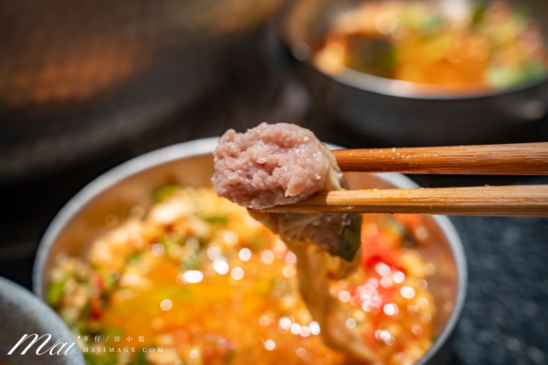 台北大安區美食|滇發哥·雲南臭豆腐火鍋,忠孝敦化站巷弄裡越臭越迷人的深夜火鍋,臭豆腐百香果酸湯鴛鴦鍋必點。台北異國火鍋推薦 台北大安區美食|滇發哥·雲南臭豆腐火鍋,忠孝敦化站巷弄裡越臭越迷人的深夜火鍋,臭豆腐百香果酸湯鴛鴦鍋必點。台北異國火鍋推薦
