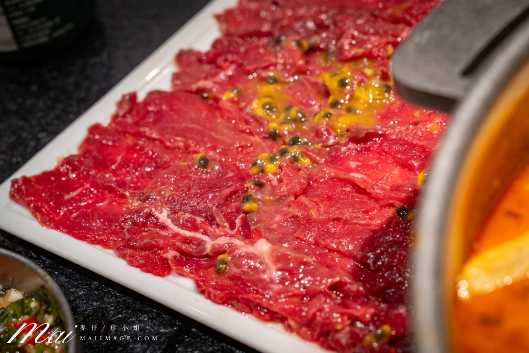 台北大安區美食|滇發哥·雲南臭豆腐火鍋,忠孝敦化站巷弄裡越臭越迷人的深夜火鍋,臭豆腐百香果酸湯鴛鴦鍋必點。台北異國火鍋推薦 台北大安區美食|滇發哥·雲南臭豆腐火鍋,忠孝敦化站巷弄裡越臭越迷人的深夜火鍋,臭豆腐百香果酸湯鴛鴦鍋必點。台北異國火鍋推薦