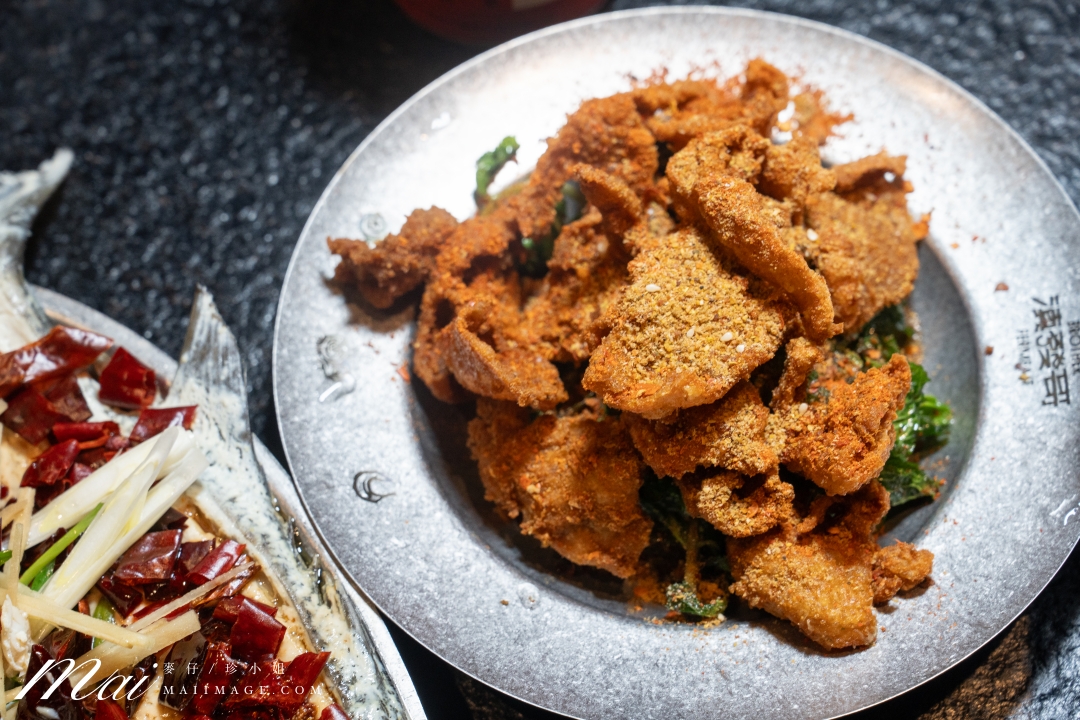 台北大安區美食|滇發哥·雲南臭豆腐火鍋,忠孝敦化站巷弄裡越臭越迷人的深夜火鍋,臭豆腐百香果酸湯鴛鴦鍋必點。台北異國火鍋推薦 台北大安區美食|滇發哥·雲南臭豆腐火鍋,忠孝敦化站巷弄裡越臭越迷人的深夜火鍋,臭豆腐百香果酸湯鴛鴦鍋必點。台北異國火鍋推薦