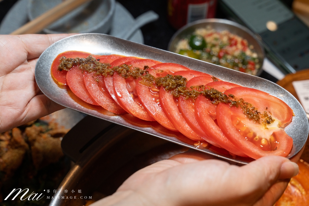 台北大安區美食|滇發哥·雲南臭豆腐火鍋,忠孝敦化站巷弄裡越臭越迷人的深夜火鍋,臭豆腐百香果酸湯鴛鴦鍋必點。台北異國火鍋推薦 台北大安區美食|滇發哥·雲南臭豆腐火鍋,忠孝敦化站巷弄裡越臭越迷人的深夜火鍋,臭豆腐百香果酸湯鴛鴦鍋必點。台北異國火鍋推薦