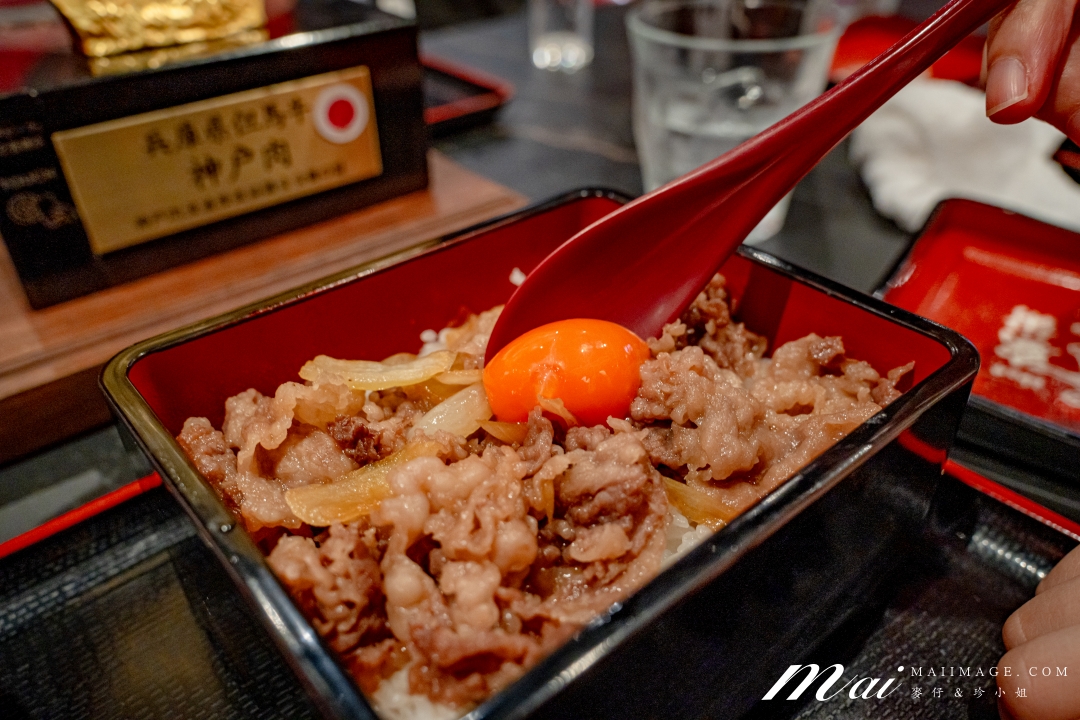 【大阪美食】黑澤神戶牛～神戶必吃平價和牛蓋飯，Tabelog神戶牛觀光協會推薦名店。