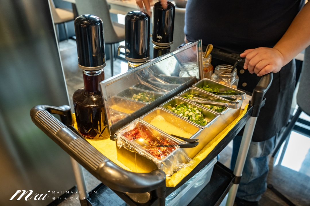 【桃園藝文美食】食鍋性也 藝文店～桃園藝文特區精緻火鍋吃到飽，359元起蔬菜吧、飲料、主食通通無限供應！再加239還能肉品無限吃